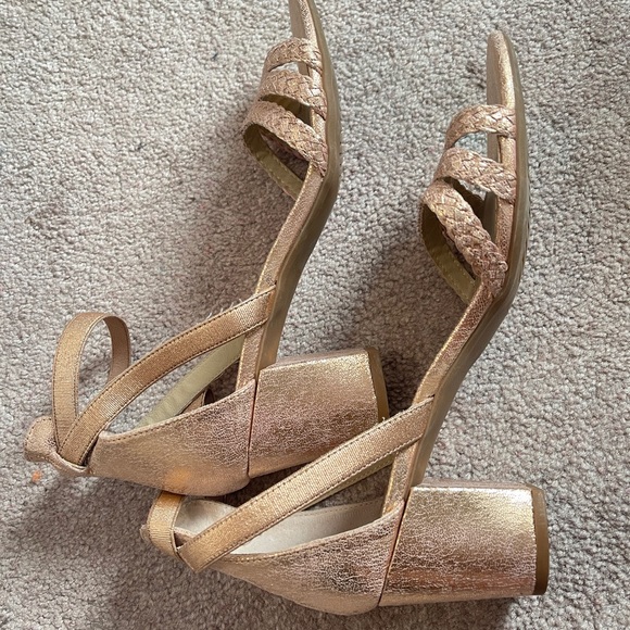 Comfy Block Heels | Size 7 - Picture 4 of 4